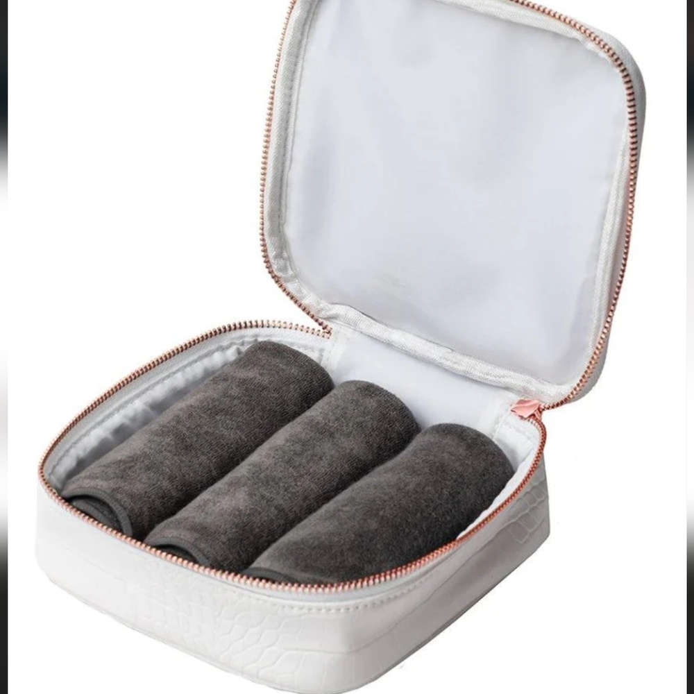 2/$70 Jenny Patinkin Activated Charcoal Urgent‎ Care Cloths
